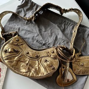 Balenciaga Le Cagole shoulder bag